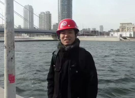 优秀班主任——  杜庆龙